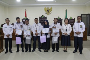 penerahan reward triwulan II 2