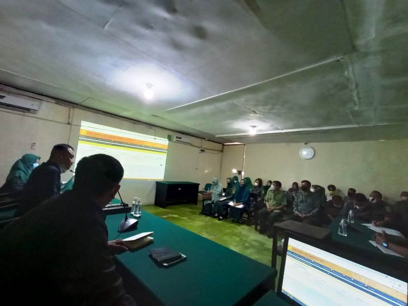 rapat evaluasi kepaniteraan 1